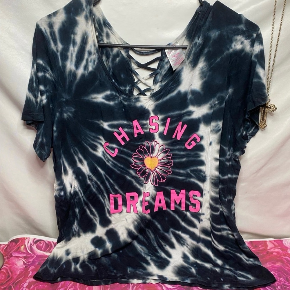 🌙Chasing Dreams shirt🌙